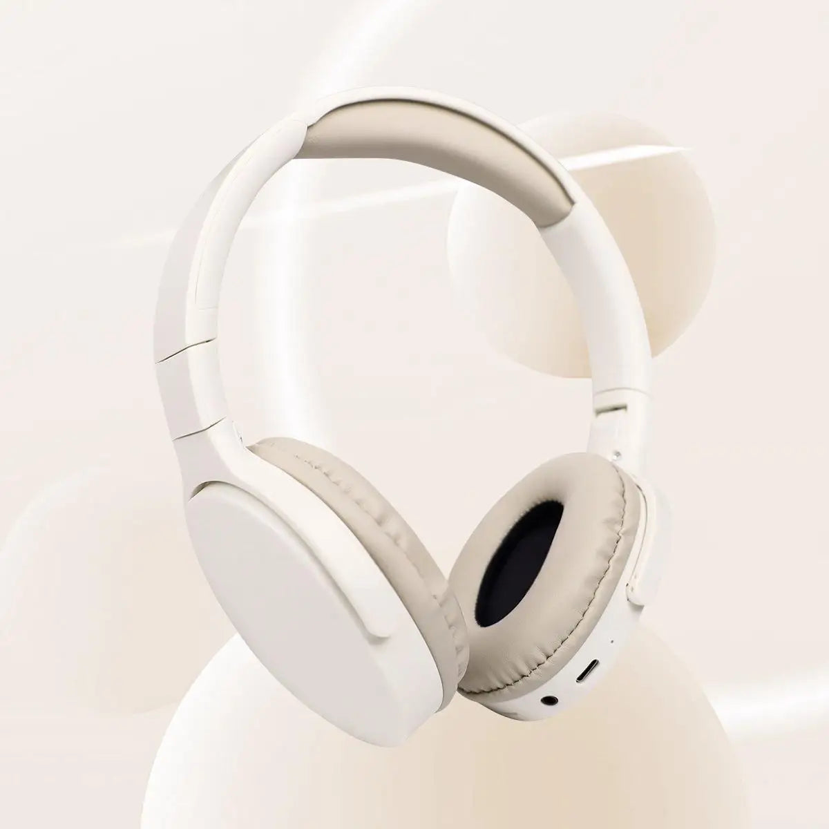 Fashionable Bluetooth wireless headphones